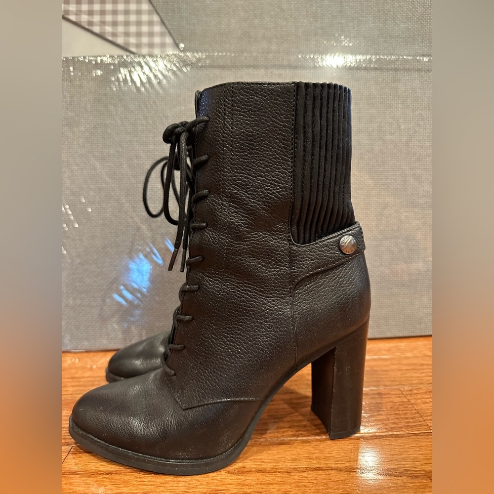 Michael Kors Leather Black Boots (Carrigan Bootie Boots)